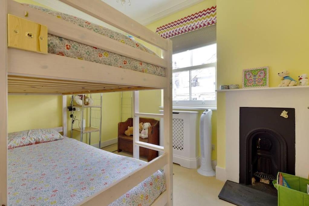 Windsor/Legoland/Ascot Charming 3Br Home In Centre Kültér fotó